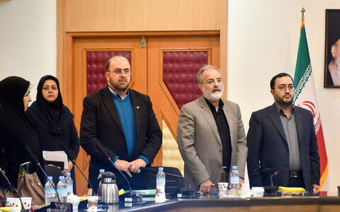 رونمایی کتاب «از گلوله تا گنجشک»