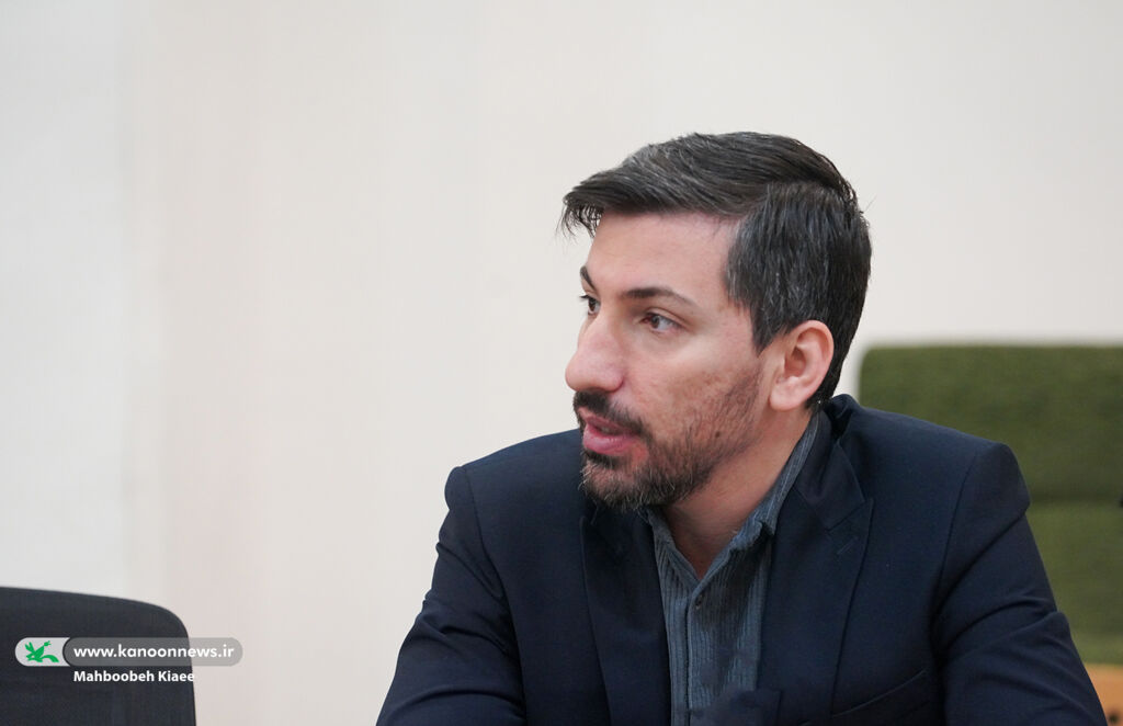 ما را ناظر نه، بلکه پشتیبان خود بدانید