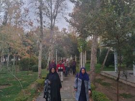 صبح و نشاط با پیاده روی گروهی کارکنان ستادی کانون استان اصفهان در جاده سلامت