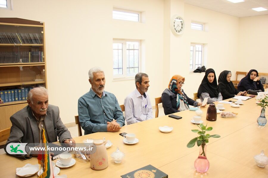 عصر شعر سراسری «اسم شب، صبح است»