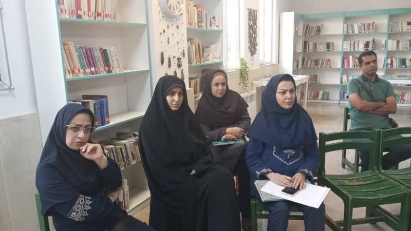 برگزاری اولین نشست مرحله‌ی  قصه‌گویی کتابخانه‌ای در مرکز ۳ کانون البرز