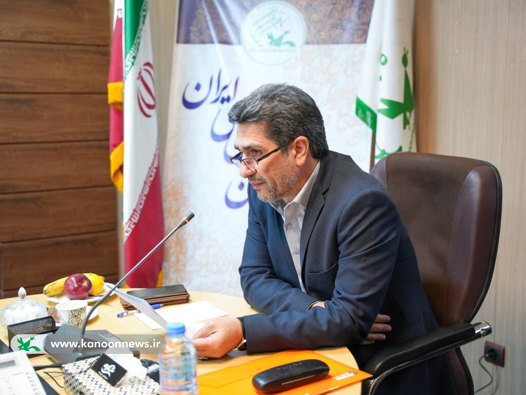 قاسم سلیمانی از نیروهای متخصص و کارآمد در روابطعمومی بهره بگیرید