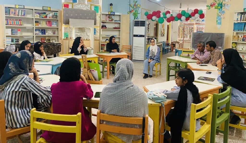 برگزاری نشست های تخصصی قصه گویی در مراکز کانون هرمزگان