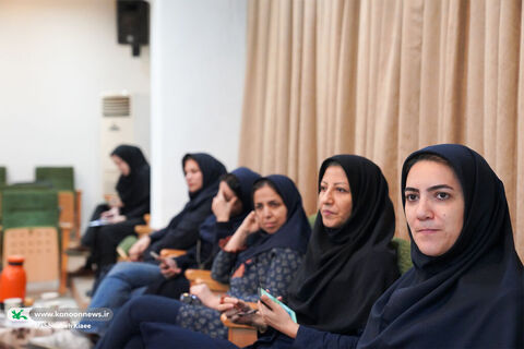 نشست معاون توسعه با همکاران معاونت فرهنگی و ستاد کانون تهران
