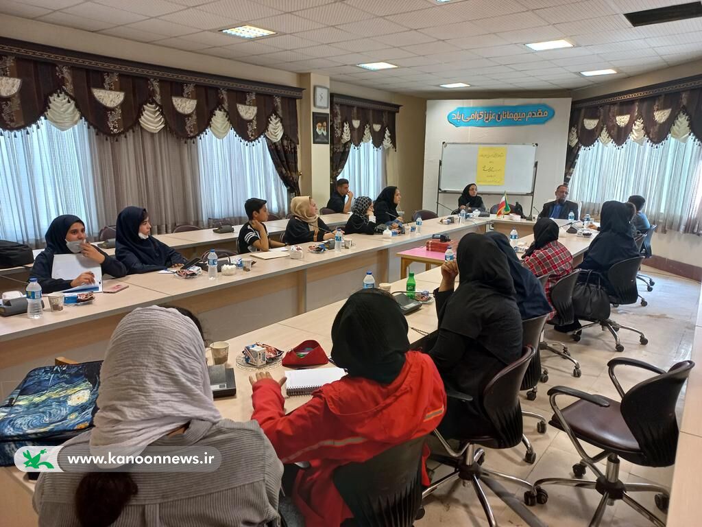 نشست آموزشی با موضوع« بخش آیینی و سنتی»