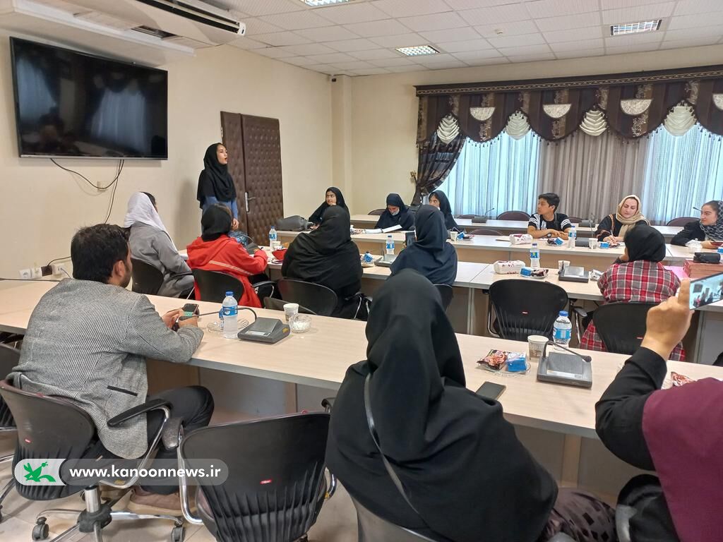 نشست آموزشی با موضوع« بخش آیینی و سنتی»