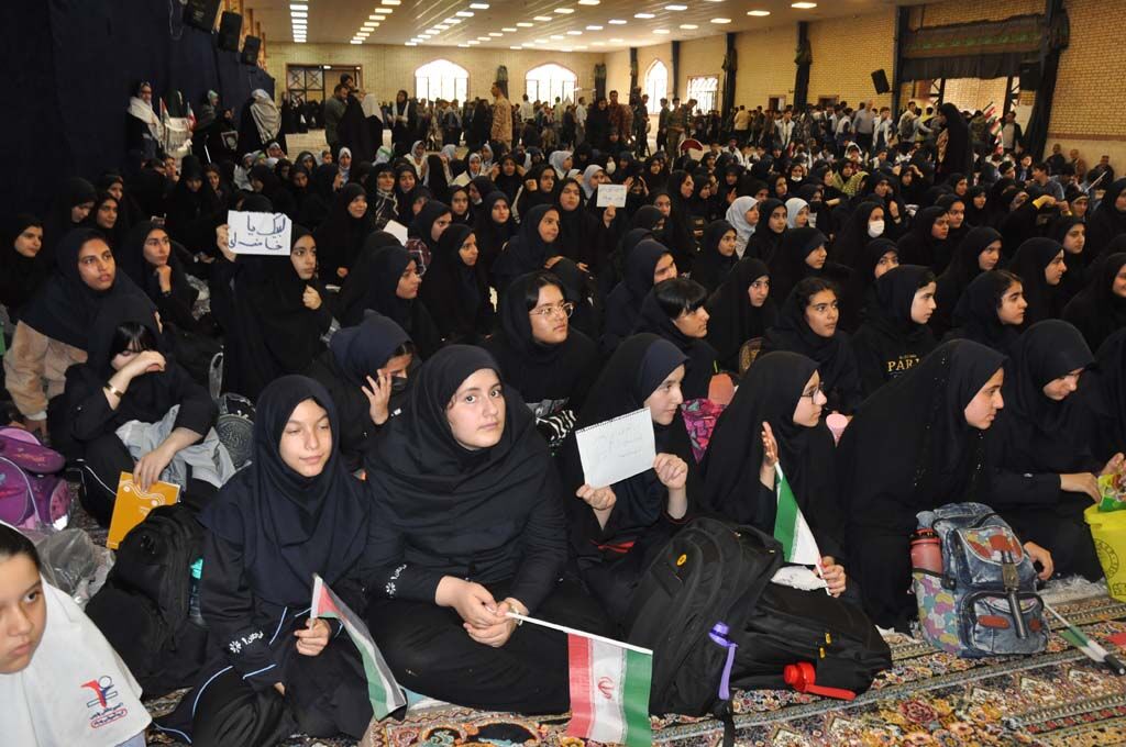 گرامیداشت روز دانشآموز و ۱۳ آبان در مراکز کانون