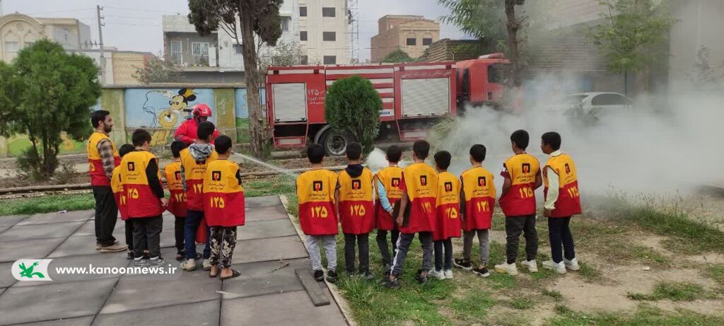 مانور اطفای حریق و زلزله در مرکز فرهنگی هنری گالیکش