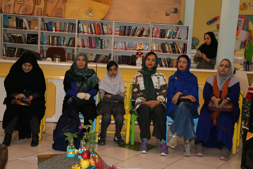 کارگاه آموزش قصهگویی با محوریت ارکان قصهگویی