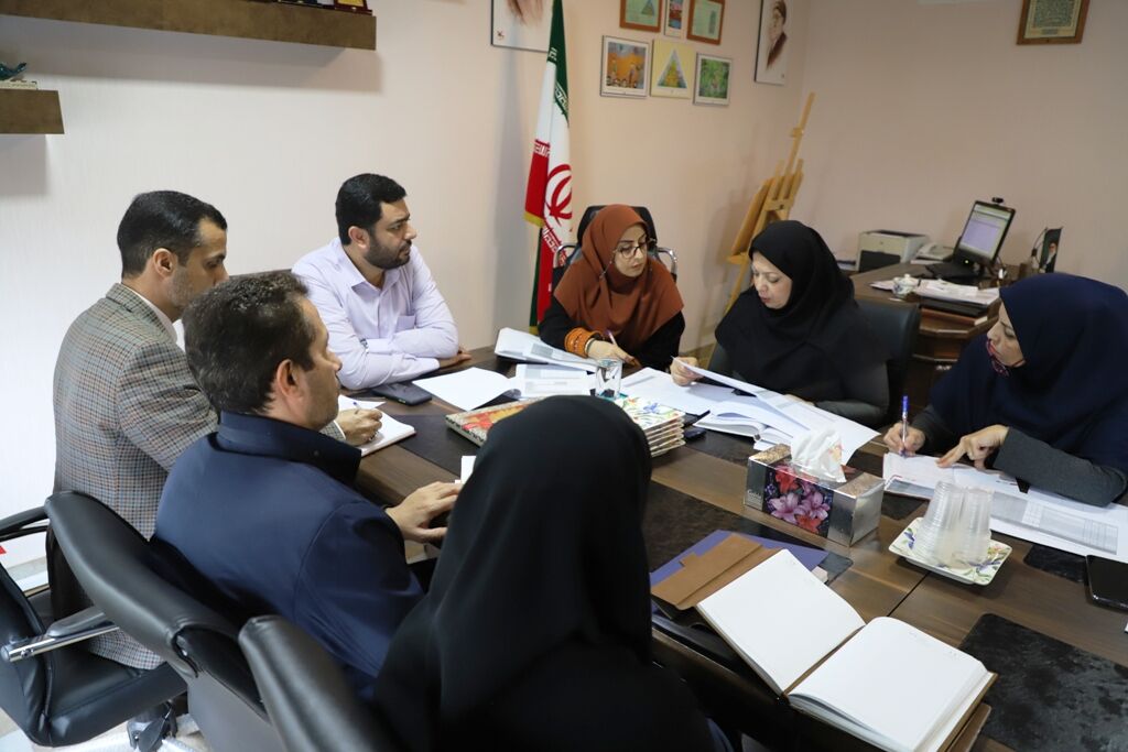نشست راهبردی ارزیابی عملکرد کانون استان قزوین برگزار شد