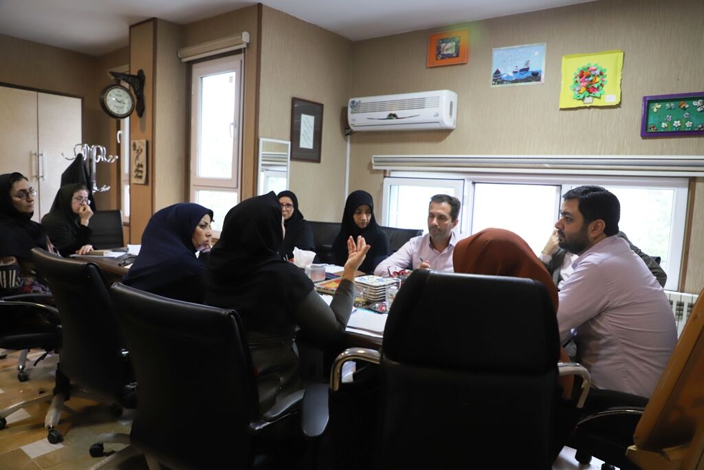 نشست راهبردی ارزیابی عملکرد کانون استان قزوین برگزار شد