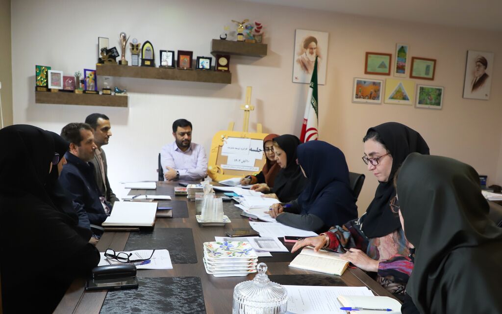 نشست راهبردی ارزیابی عملکرد کانون استان قزوین برگزار شد
