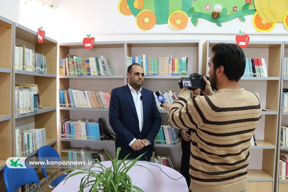 سرپرست کانون کرمان با مربیان مراکز فرهنگیهنری بافت و رابر دیدار کرد