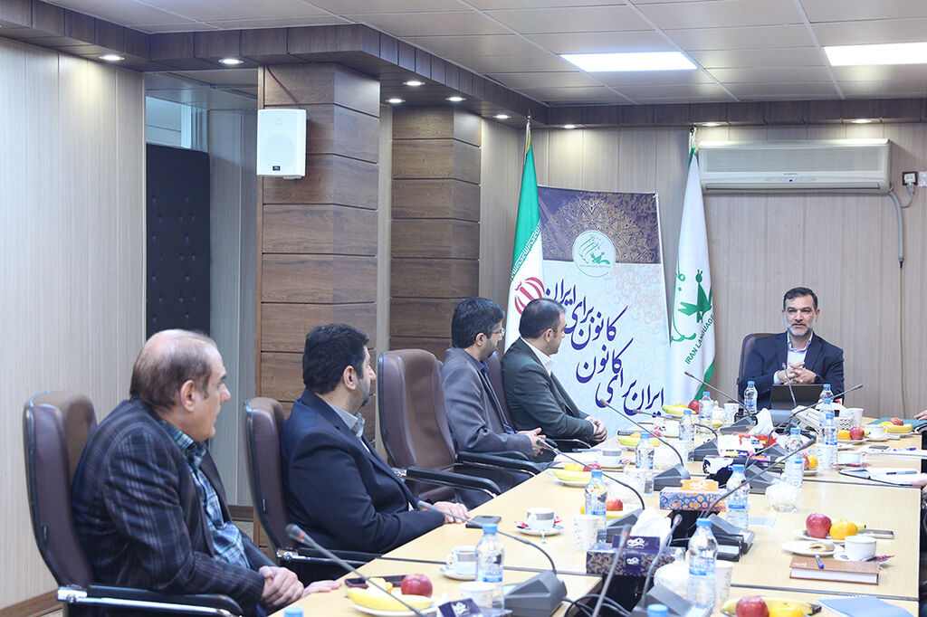 کانون پرورش فکری و کانون زبان ایران یک پیکره واحد هستند