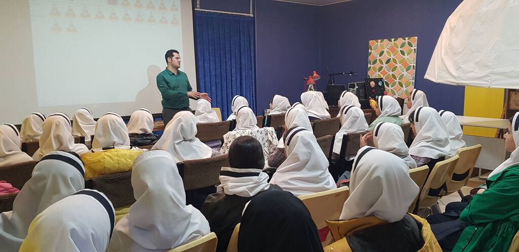 ویژه برنامه گرامیداشت روز نوجوان