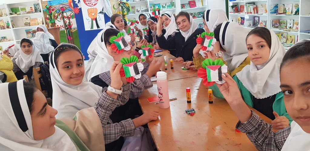 ویژه برنامه گرامیداشت روز نوجوان