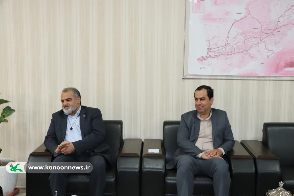 سرپرست کانون گلستان با معاون استاندار و فرماندار ویژه گنبدکاووس دیدار کرد