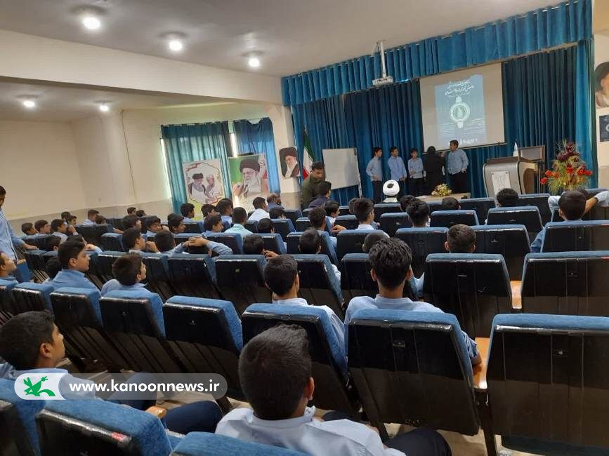 دومین کارگاه ادبی برای دانش‌آموزان مدارس «سما» بم تشکیل شد