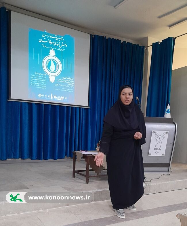 دومین کارگاه ادبی برای دانشآموزان مدارس «سما» بم تشکیل شد