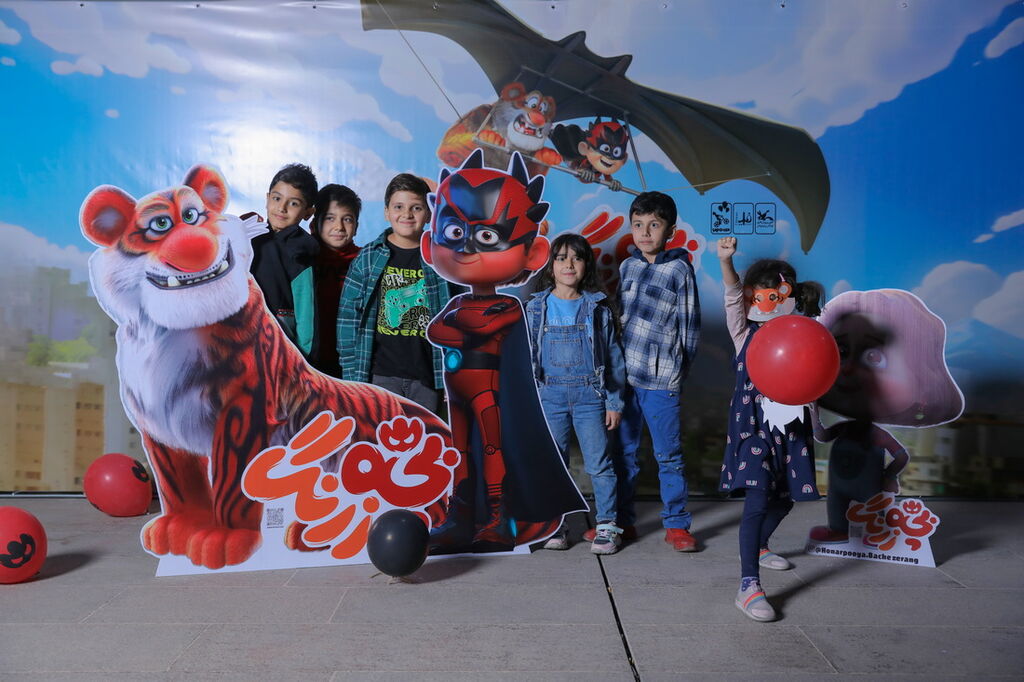 پرفروشترین فیلم کودک تاریخ سینمای ایران نیم بها شد/ اکران ویژه «بچه زرنگ» در روز دانشآموز