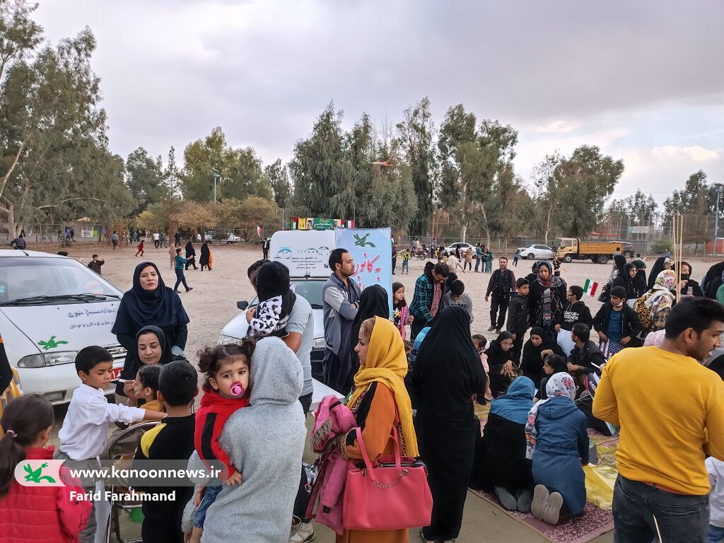 پرواز بادبادکها به یاد کودکان فلسطینی در آسمان زاهدان(سیستان و بلوچستان)