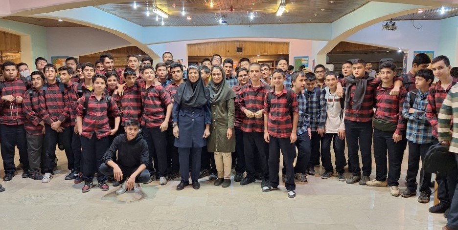 ویژه برنامه مشترک مرکز شماره 43 و موزه هنر و ادبیات کودک