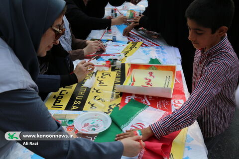 حضور فعال کانون استان بوشهر در راهپیمایی ۱۳ آبان به روایت تصویر2