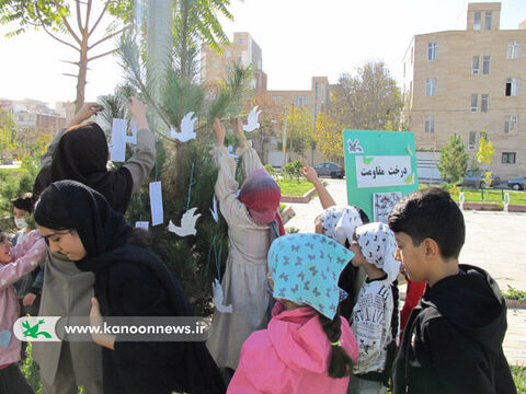 درخت مقاومت/ ابراز همدردی اعضای کانون استان اردبیل با کودکان فلسطین(2)
