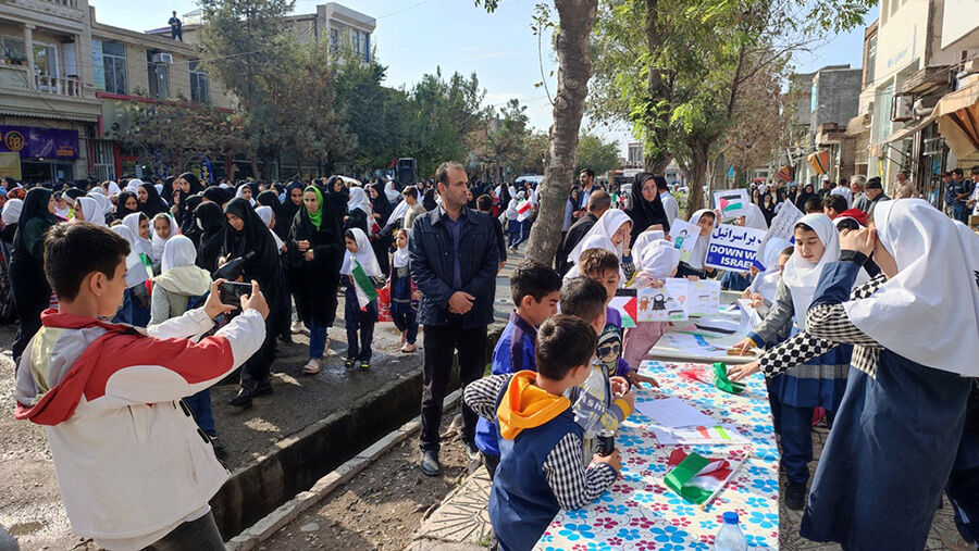 گرامیداشت روز دانشآموز و ۱۳ آبان در مراکز کانون