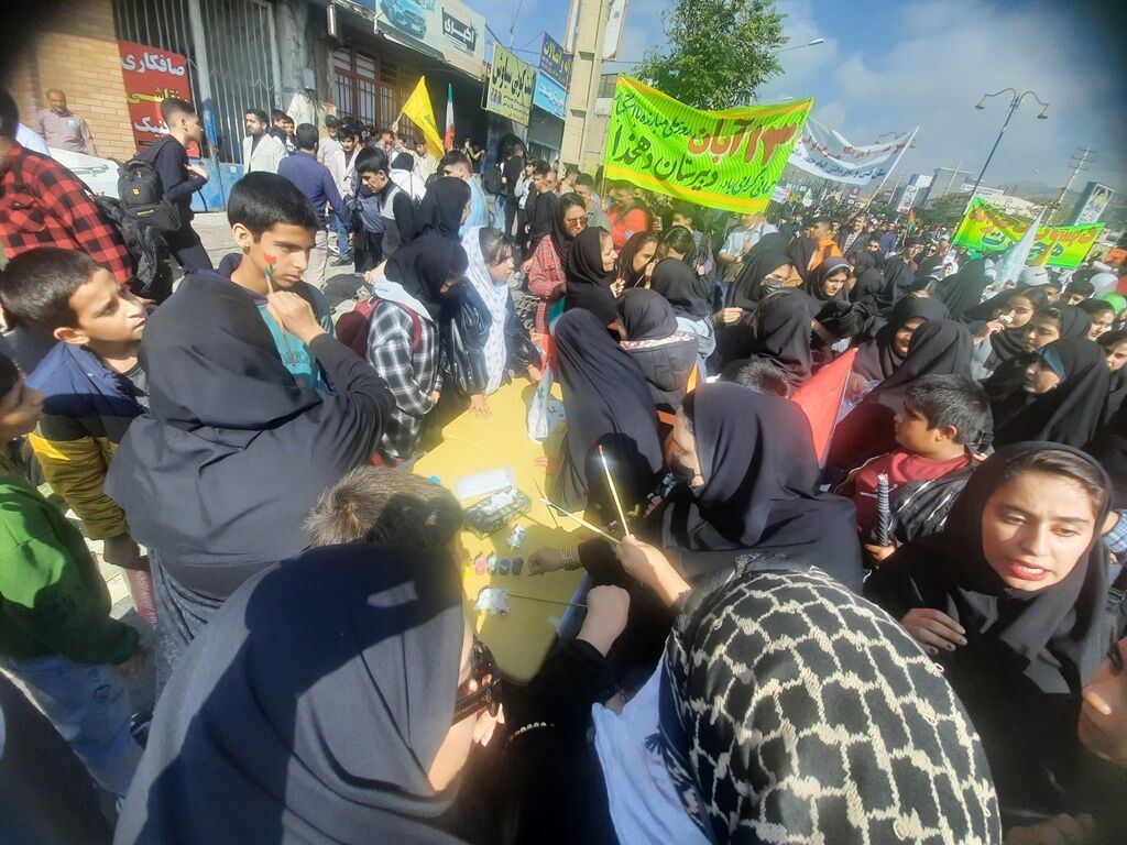 گرامیداشت روز دانشآموز و ۱۳ آبان در مراکز کانون