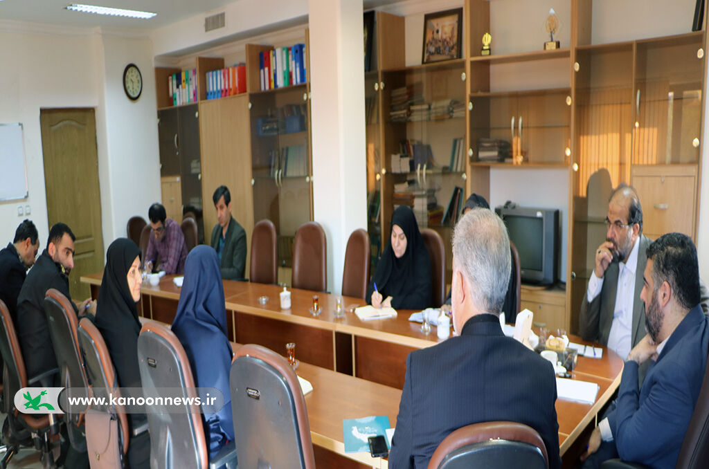 حوزههای تربیت غیررسمی نسل کودک و نوجوان مدیریتشود/ نقش قصهگویی در هویتبخشی به جامعه مهم است/ آشنایی آیندهسازان با مظاهر هویتی استان ضرورتدارد