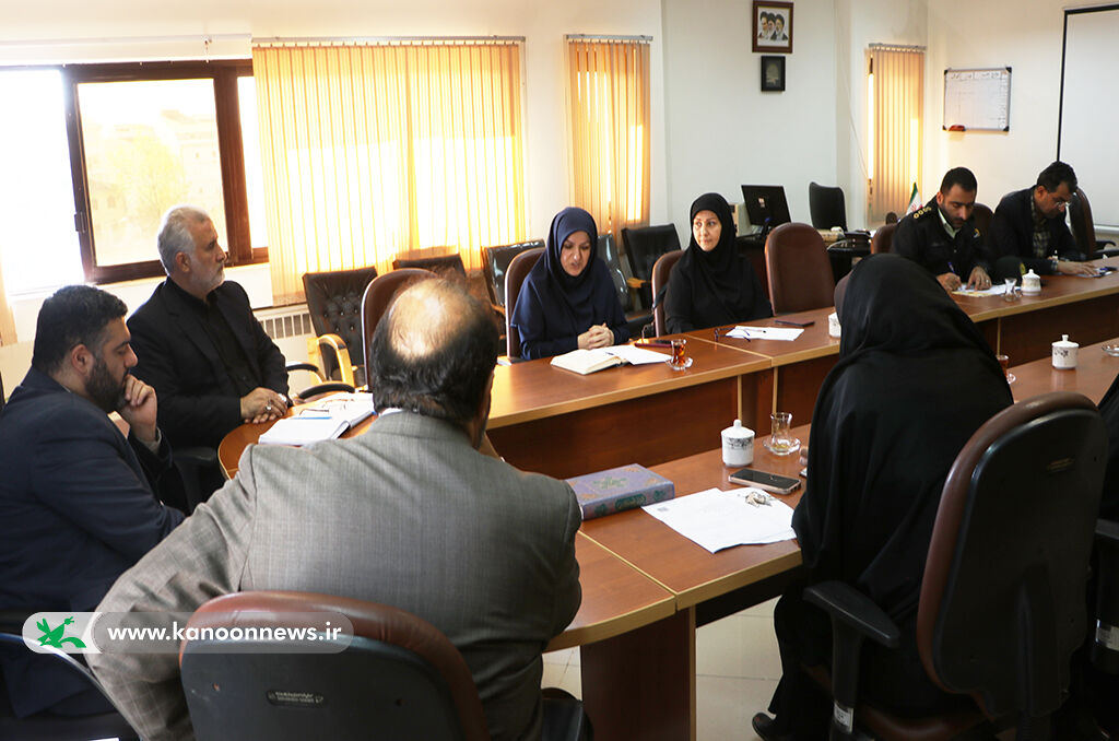 حوزههای تربیت غیررسمی نسل کودک و نوجوان مدیریتشود/ نقش قصهگویی در هویتبخشی به جامعه مهم است/ آشنایی آیندهسازان با مظاهر هویتی استان ضرورتدارد