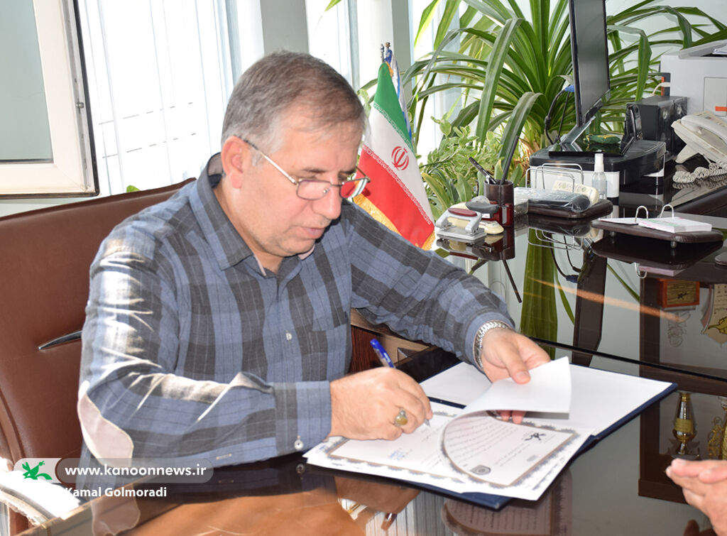 امضای تفاهمنامه همکاری کانون با معاونت اجتماعی انتظامی لرستان