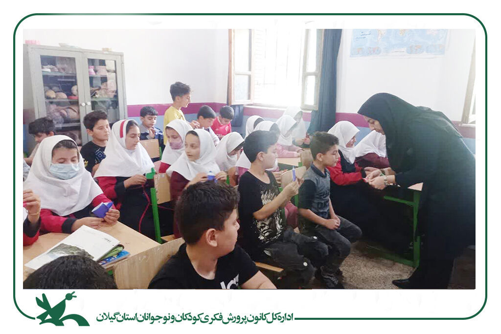 امدادگران فرهنگی کانون گیلان میهمان کودکان روستای «دفراز» شدند