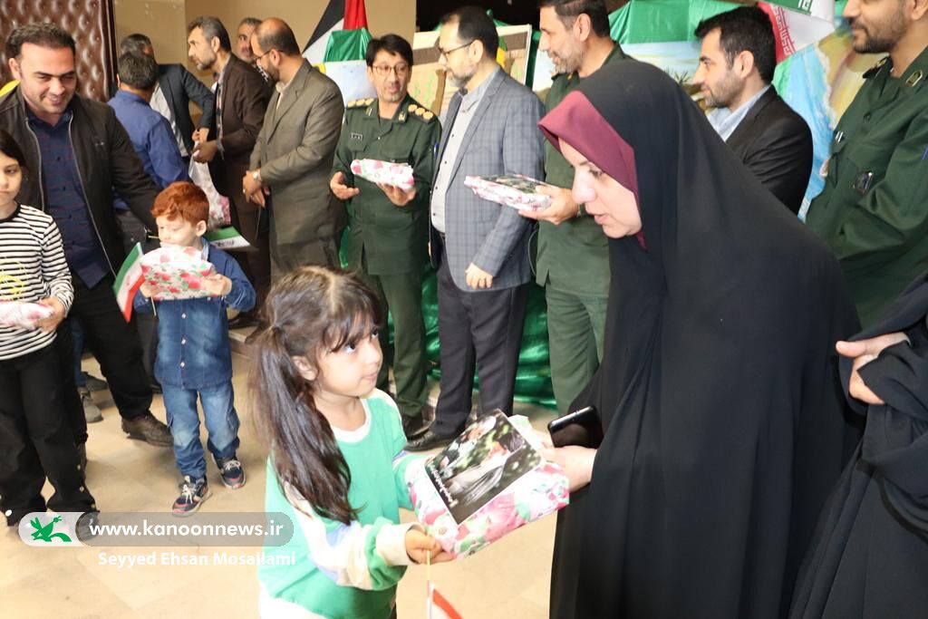 مهرواره طنین مقاومت در گلستان برگزار شد