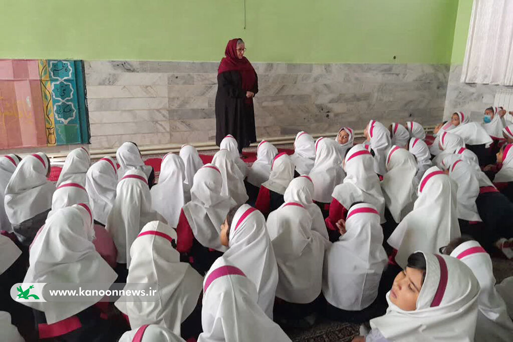 اجرای طرح امداد فرهنگی پیک امید در روستای خیرآباد سمنان