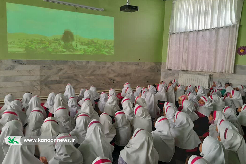 اجرای طرح امداد فرهنگی پیک امید در روستای خیرآباد سمنان