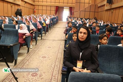 مرحله استانی بیست وپنجمین جشنواره بین المللی قصه گویی با رقابت قصه گوها در شهرکرد آغاز شد