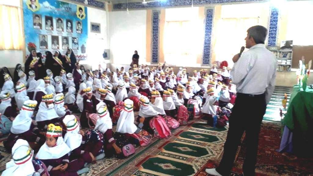 ویژه برنامه پیک امید در روستای سیاخ دارنگون برگزار شد