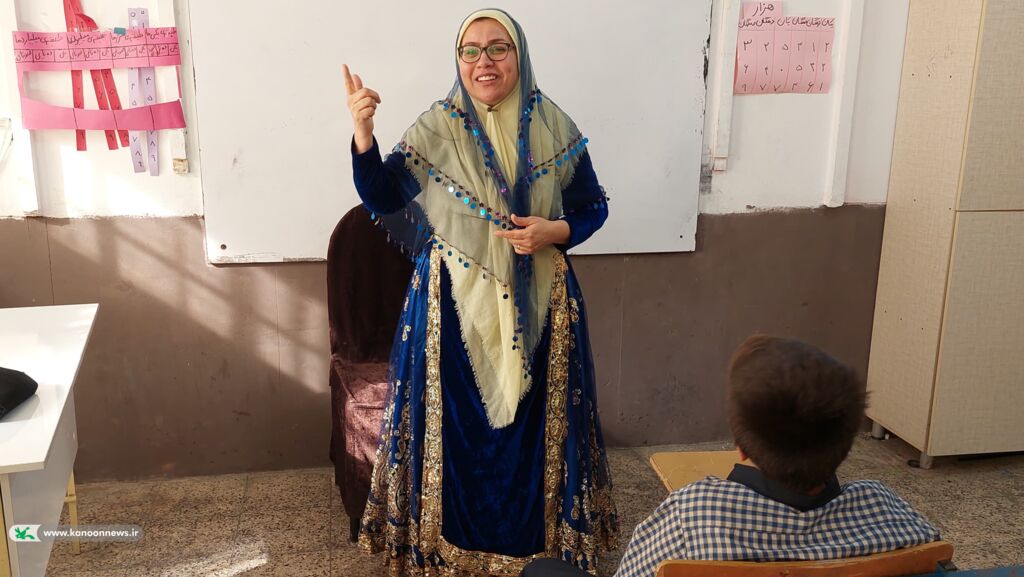 ۲۰۰۰ دانش آموز پای قصه های جشنواره بین المللی قصه گویی