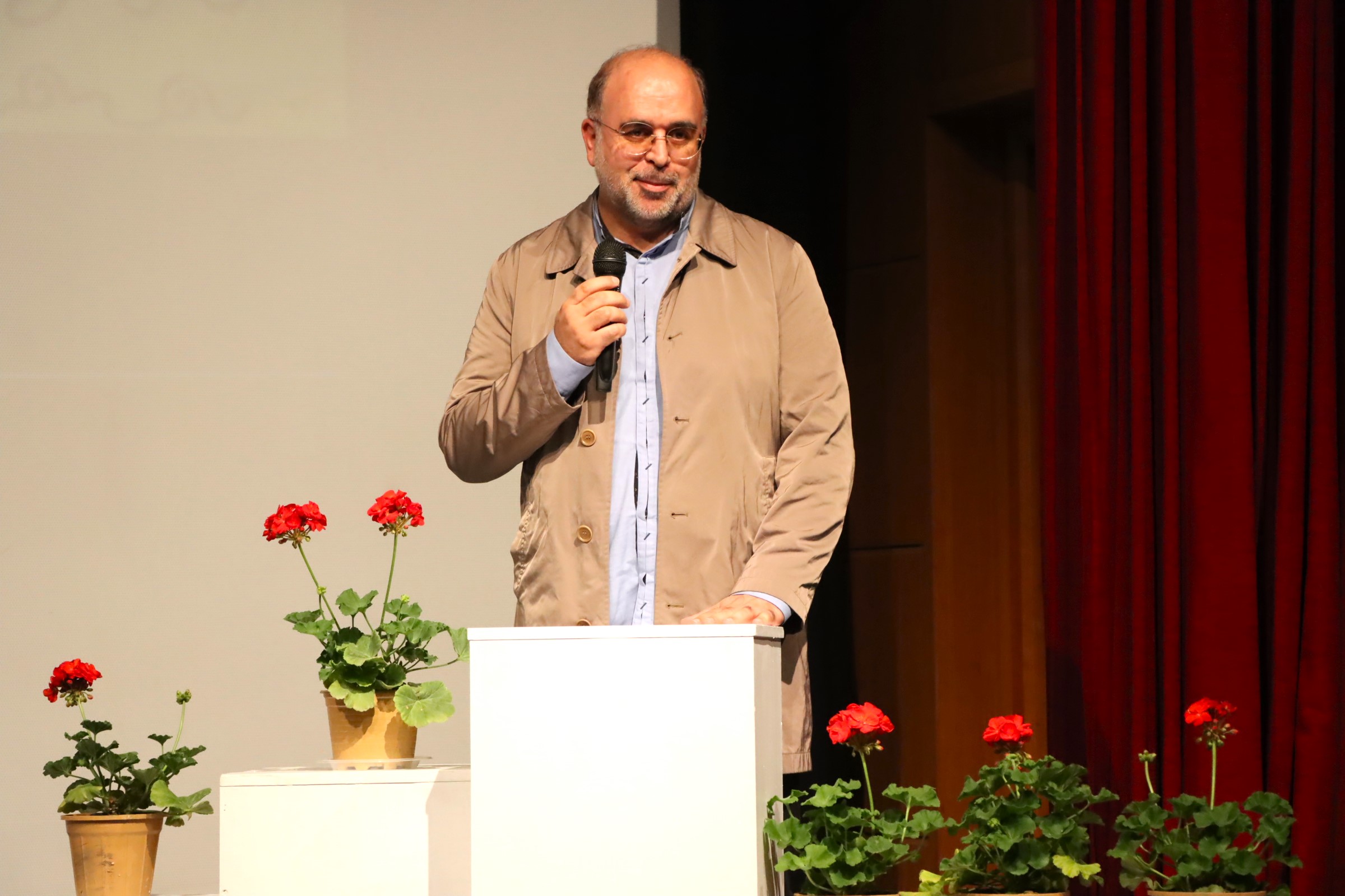 نوجوانان در بخشهای آیینی سنتی و ملی رقابت کردند