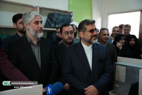 نواختن زنگ کتابخوانی در دبیرستان دخترانه فرهنگ تهران