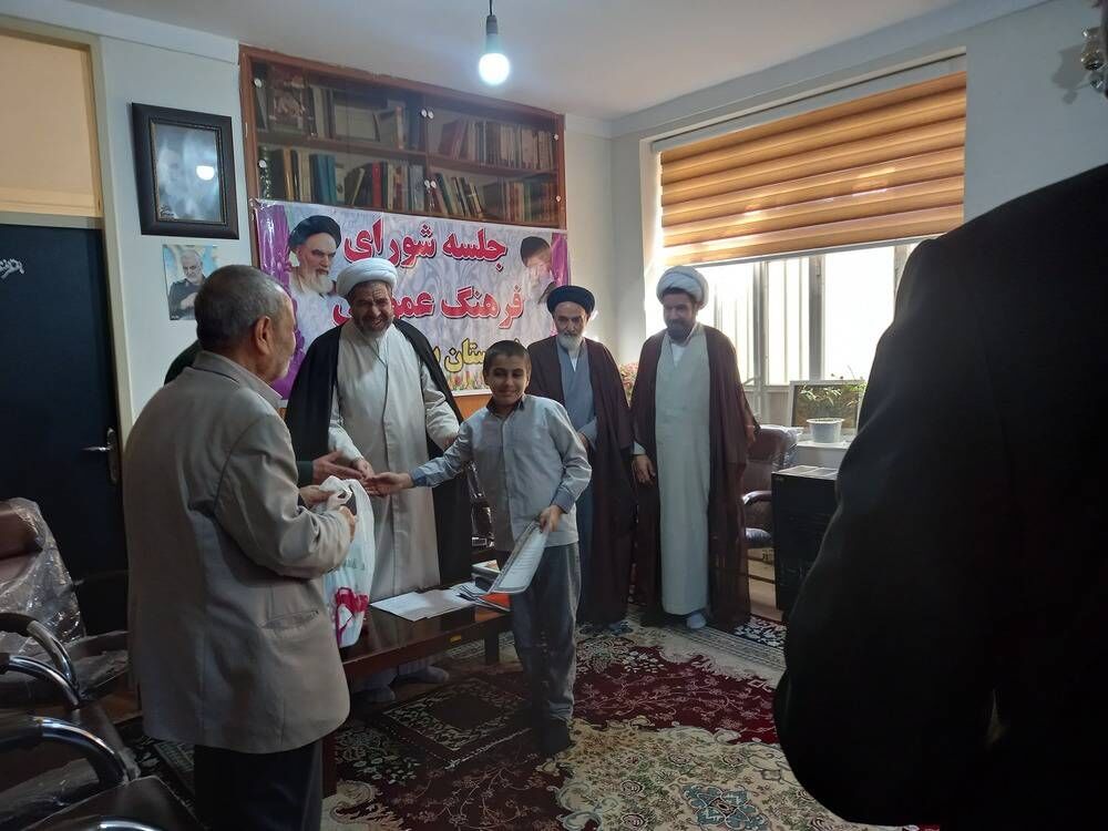 تقدیر شورای فرهنگ عمومی بستانآباد از مربی و عضو کانون