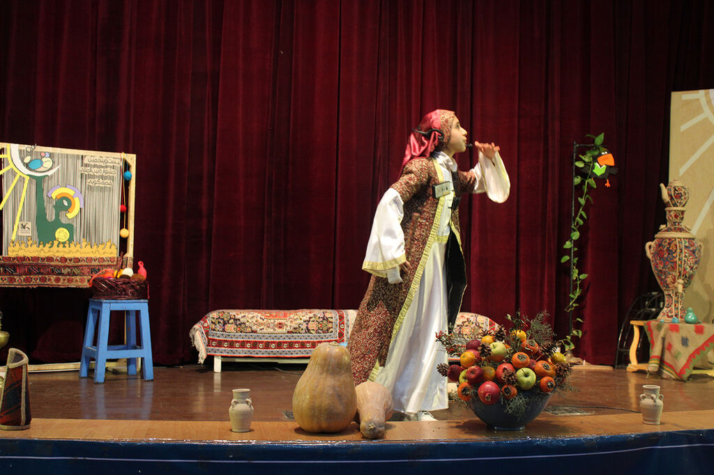 رقابت قصهگویان مرحله استانی جشنواره قصهگویی ادامه دارد