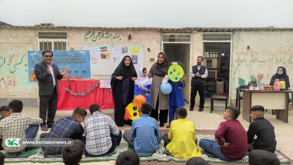 طرح «پیک کتاب، نذر کتاب» کتابخانههای سیار کانون خوزستان اجرا شد