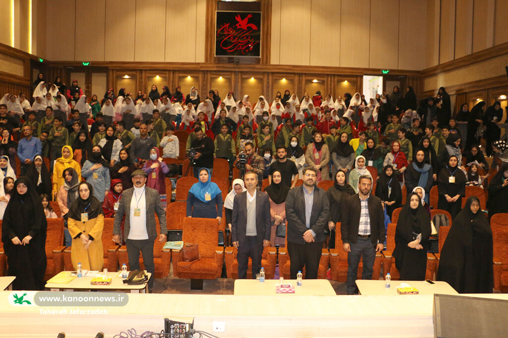 آیین افتتاحیه مرحلهی استانی جشنوارهی قصهگویی در کانون سمنان/ قصه، روایتگری توأم با شنیدن است