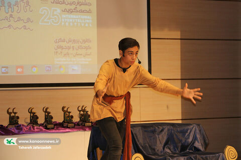 رقابت شش قصه‌گو در دومین‌روز از جشنواره‌ی استانی قصه‌گویی کانون سمنان به روایت تصویر