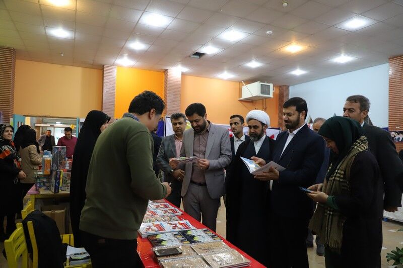 آیین افتتاح دومین نمایشگاه تخصصی کتاب کودک و نوجوان در کانون استان قزوین