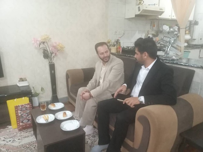 دیدار مدیر کل کانون پرورش فکری استان اصفهان با خانواده شهید رضا داستانی
