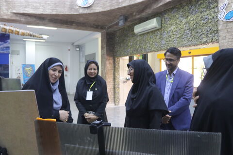 بازدید مدیرکل آفرینش های کانون پرورش فکری از مرکز تخصصی علوم مجتمع آفرینش بندرعباس
